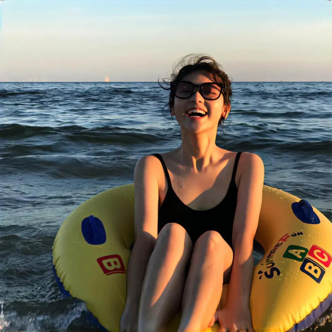 夏日天空的那匹红马